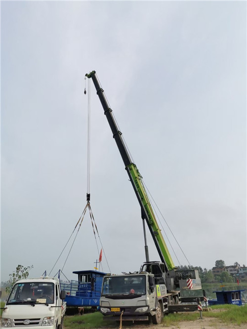 文山桥梁建设吊装案例